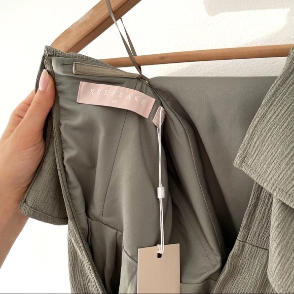 NWT Keepsake Serenity Off Shoulder Midi Dress - Picture 8 of 10